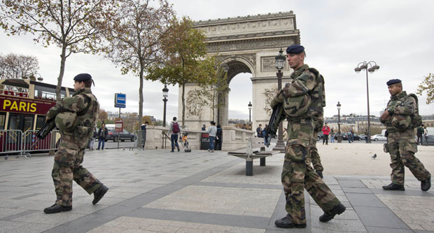 Покушао да покоси војнике, вређао их док су џогирали, па ухапшен